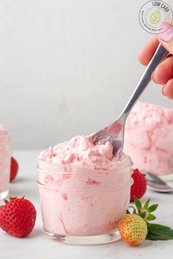 Easy Low Carb Strawberry Mousse • Low Carb Nomad