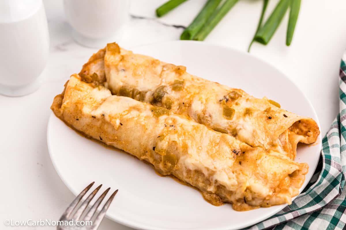 low-carb-keto-white-chicken-enchiladas-low-carb-nomad